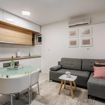 Vila Ines Appartamento Promajna